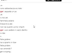 Moglie con marito a fianco vuole vedermi sborrare