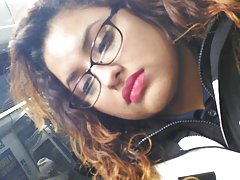 red lip 2 necklace Latina