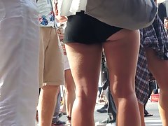 Short Shorts- Dancing teen butt cheeks