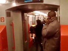 VOYER (REAL) METRO FUCK