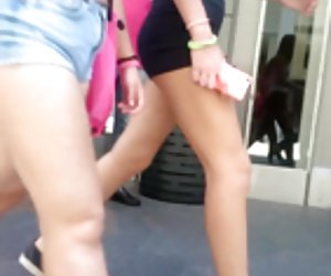 LURKING TEEN ASSES 04