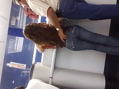 NALGUEADA EN BANAMEX ESPOSA (TOUCH ASS)