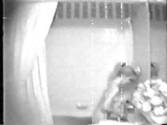 Hidden Cam - teen girl masturbate (water jet - old rec)