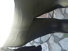 teen marcando calzoncito